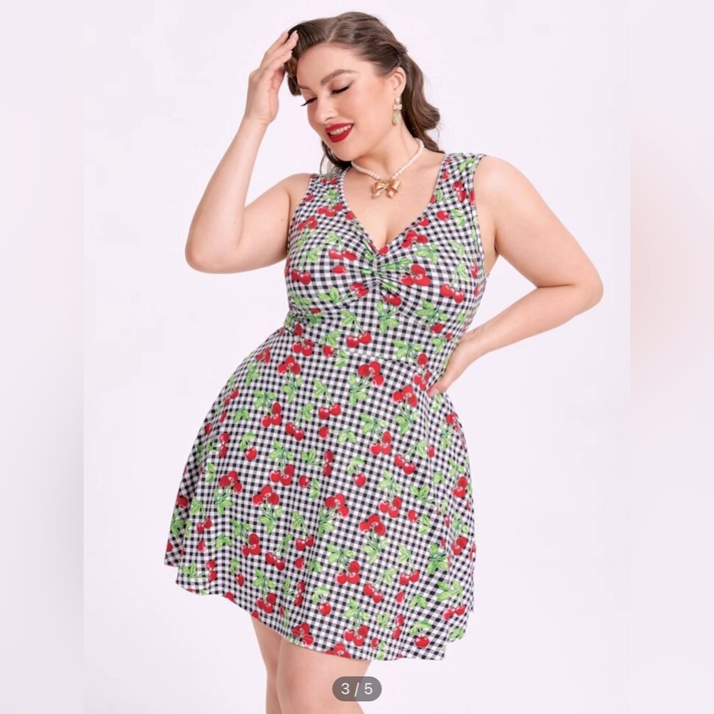 Plus Fruit & Gingham Print Sweetheart Neck Tie Back Dress